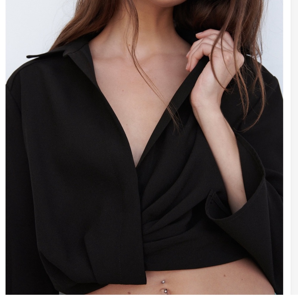 NEW Zara Black Long Sleeve V Neck Crop Top Size Small - Picture 3 of 8